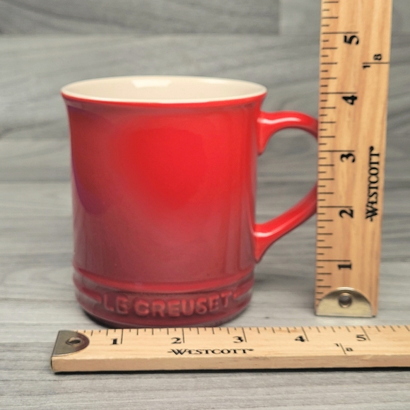 (2 of 3) LE CREUSET Stoneware Cerise Cherry Red Coffee/Tea Mug 14 oz - Picture 3 of 7